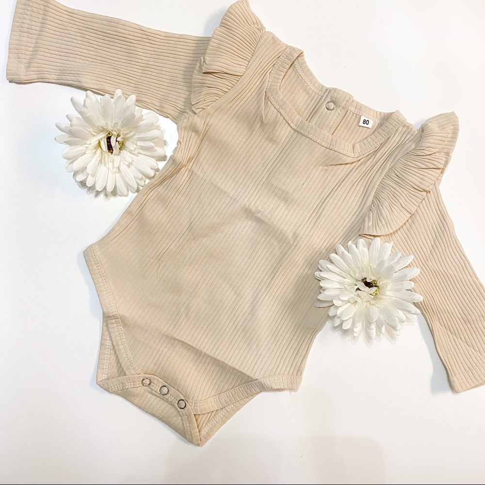 BOHO BABY POMPER ONSIE IN SIZE 6-12 MONTHS